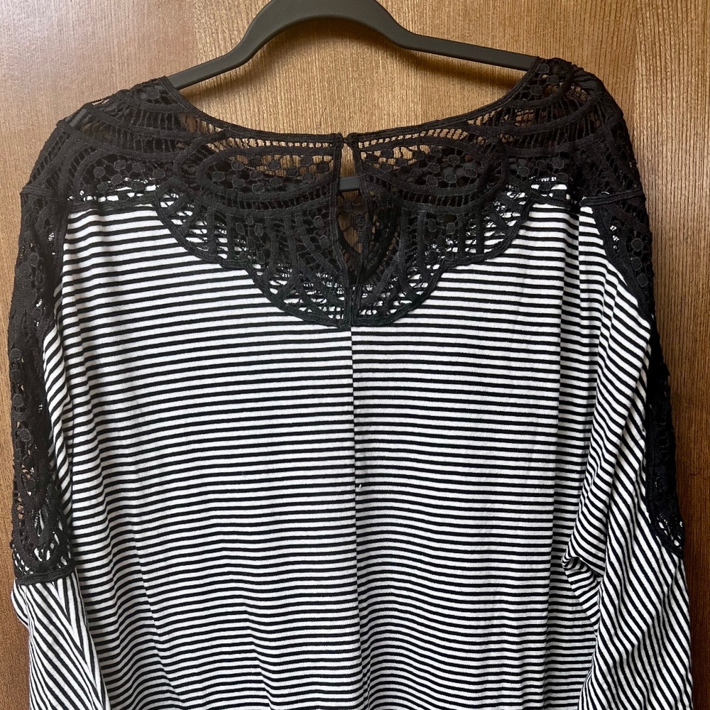 $46 White Birch 2XL black/white stripe with black crochet detail ladies tunic